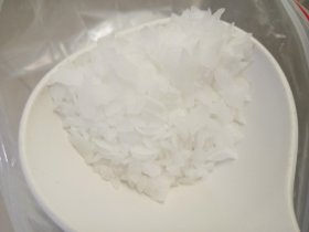 Magnesium chloride hexahydrate